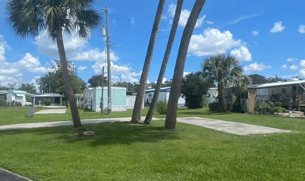 RV Sites Available at Bedrock Colonial Village Lakeland, FL 33815
